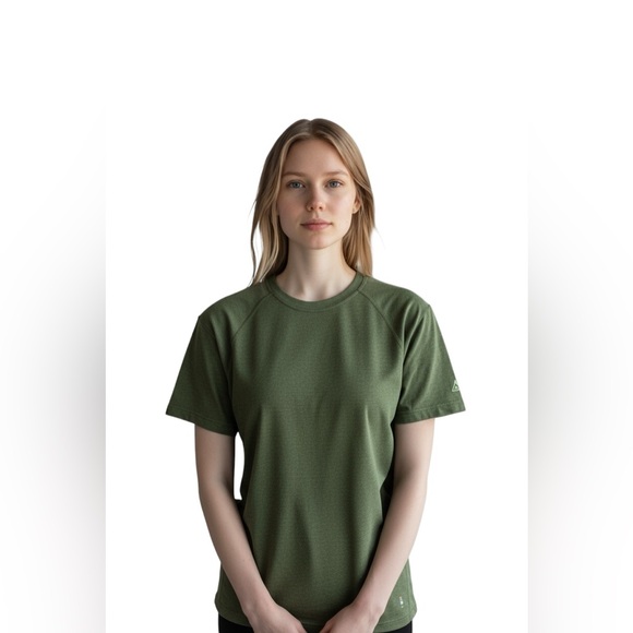 Smartwool Women’s Olive Short Sleeve Wool T-Shirt Size Medium - Picture 1 of 6